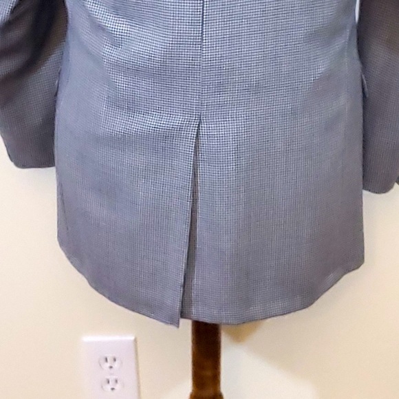 Tom James Blazer-Executive Collection - Picture 4 of 6